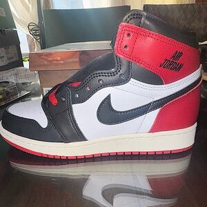 Unreleased Jordan 1 Black Toe Reimagined Size 4 Y
